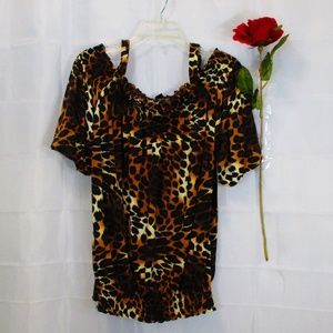 🔥NWT🔥 RHAPSODY TOP SIZE LARGE